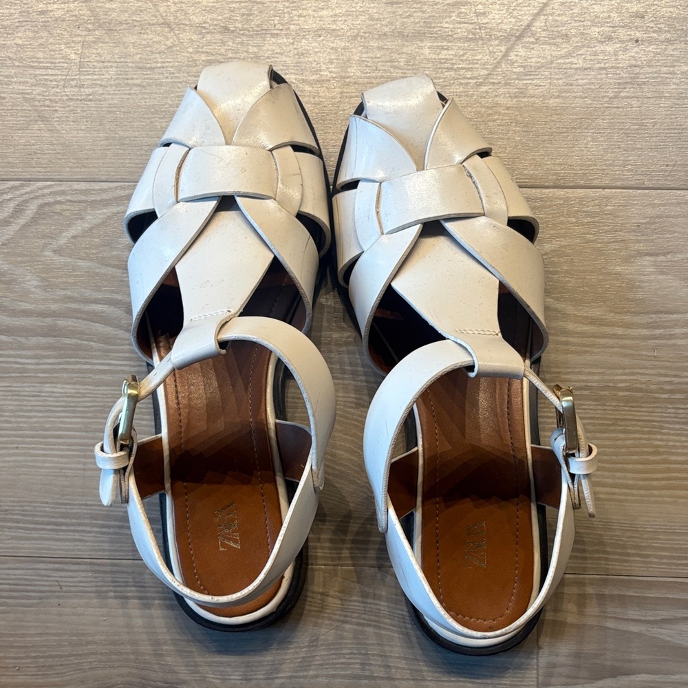 Zara Women's Cream Cross-Strap Sandals
